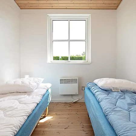 6 Person In Fåborg